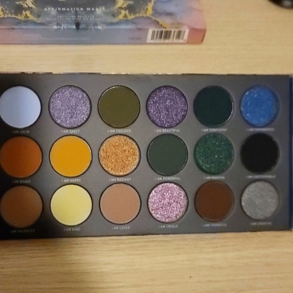 ❤️🔥HP❤️🔥Morphe ashley strong affirmation magic eyeshadow palette - Picture 2 of 4